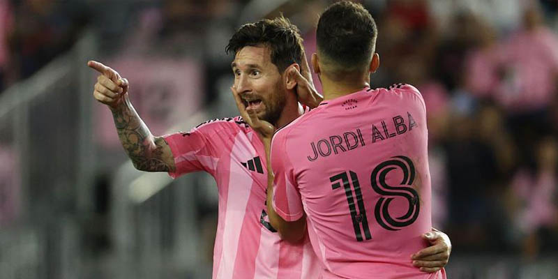 Messi ghi cú đúp siêu đẳng cho Inter Miami, dẫn đầu đua phá lưới MLS 1 Messi không thể ngừng ghi bàn
