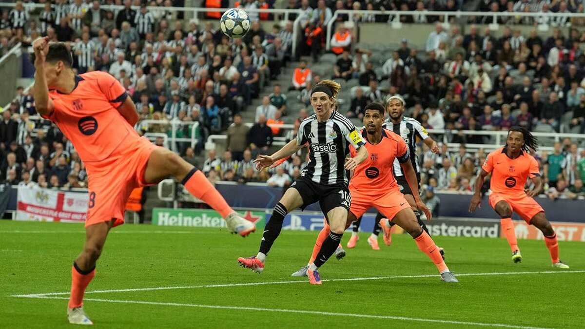 Soi Kèo Newcastle United Vs Barcelona 03h00 Ngày 11/3 - Vòng 1/8 Champions League 1 Newcastle có phong độ bất ổn trong khi Barcelona vẫn đang thăng hoa